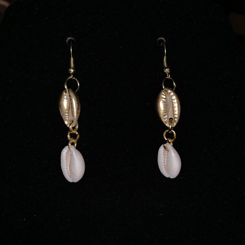 Gold cowrie Shell drop earrings